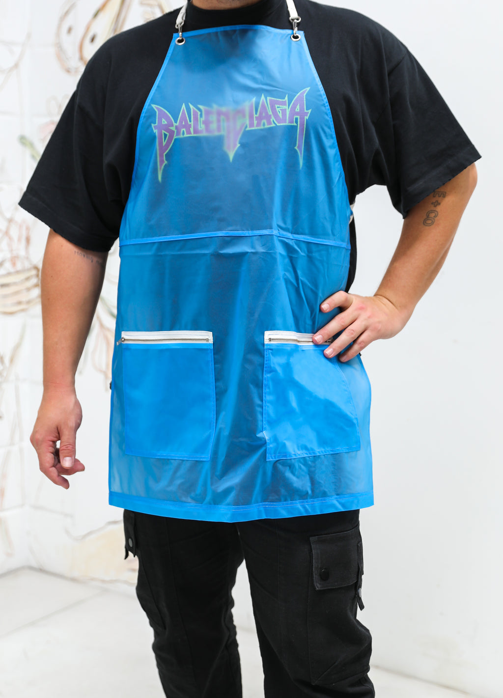 JAYE WATER + COLOUR RESISTANT ADJUSTABLE APRON (Blue)